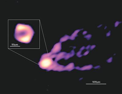 黑洞加速神器苹果版:人类首次“看见”的黑洞 科学家拍到了全景图