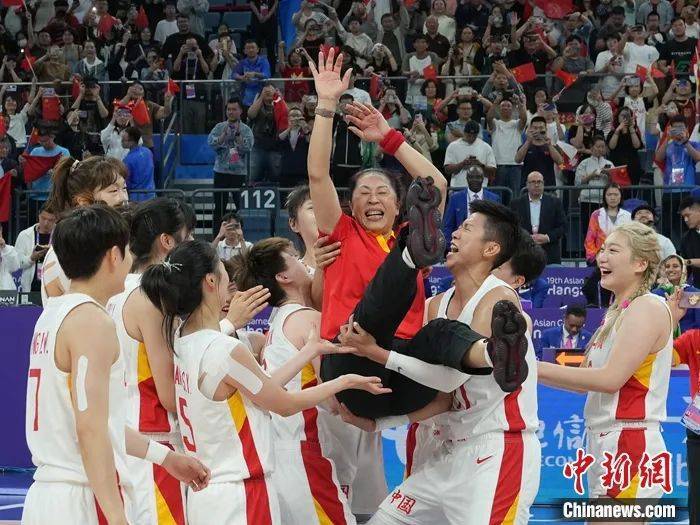 “关键时刻，中国女篮从来没有掉过链子”